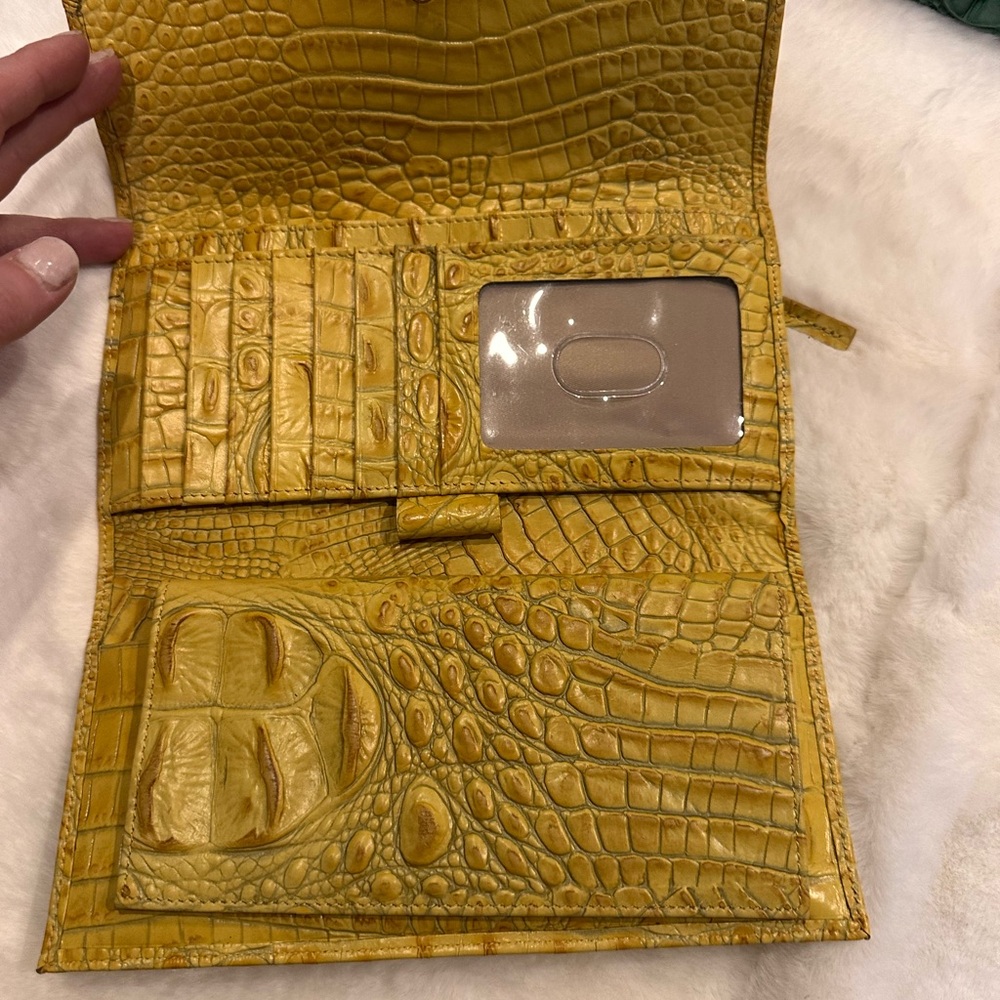 Brahmin Wallet/Clutch LOT 2 of 2- Several Colors - Picture 3 of 7